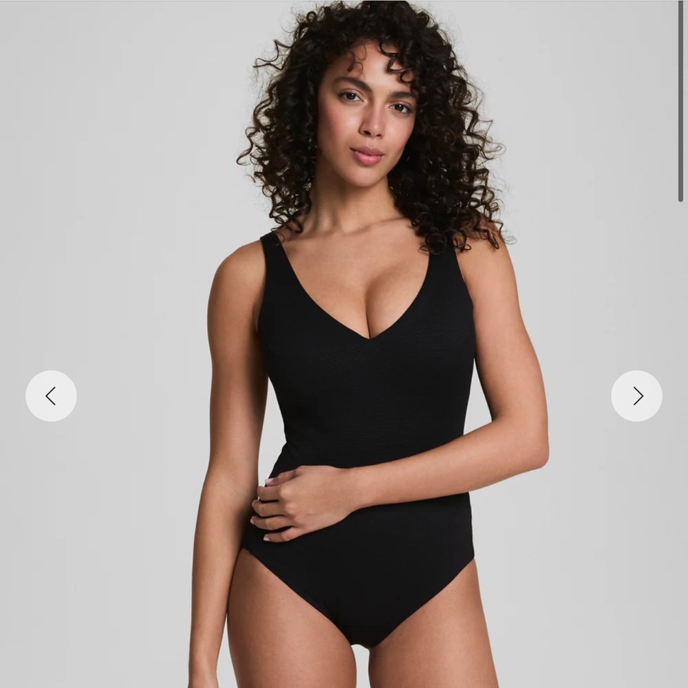 NWT Spanx Pique Plunge One-Piece Swimsuit Medium Very Black